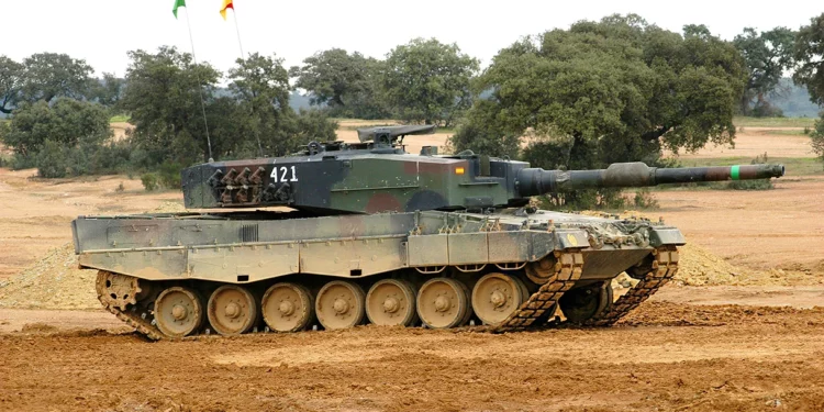 España entrega los Leopard 2A4 a Ucrania y la UE paga su actualización