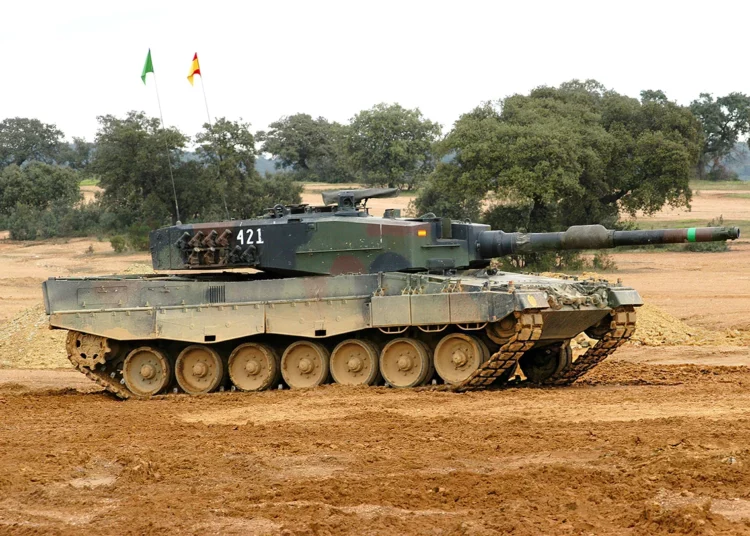 España entrega los Leopard 2A4 a Ucrania y la UE paga su actualización