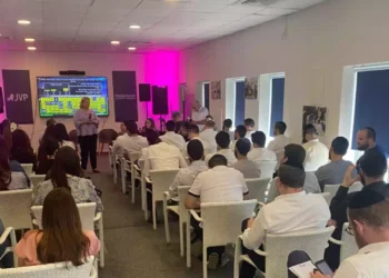 Programa israelí ayuda a la formación tecnológica de comunidades ultraortodoxas