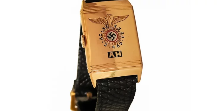 Reloj de Hitler vendido por $1,1 millones en subasta en EE. UU.