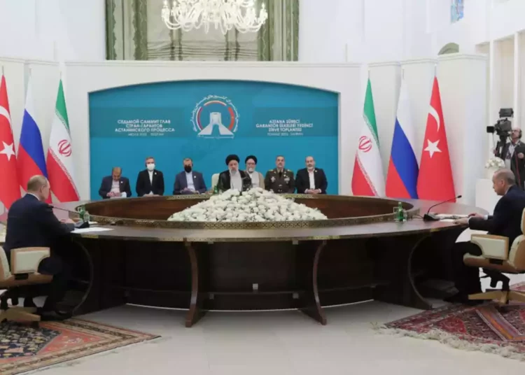 La reunión entre Irán, Rusia y Turquía pretende reorganizar la región