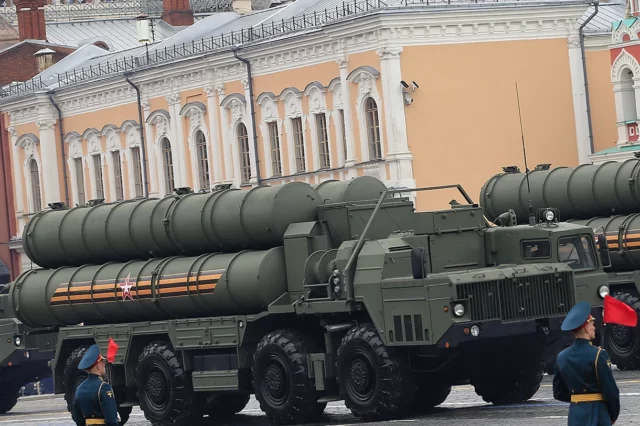 Quinto país en adquirir el sistema S-400, después de China, Turquía e India