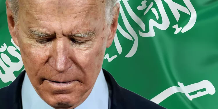 Los altos precios de la gasolina obligan a Biden a jugar limpio con Arabia Saudita