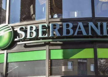 La Unión Europea sancionará al mayor banco de Rusia