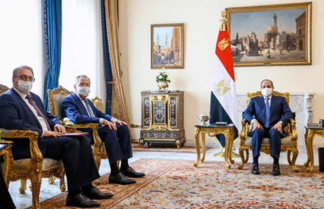 Lavrov y el presidente egipcio discuten sobre los vínculos entre Rusia y Egipto