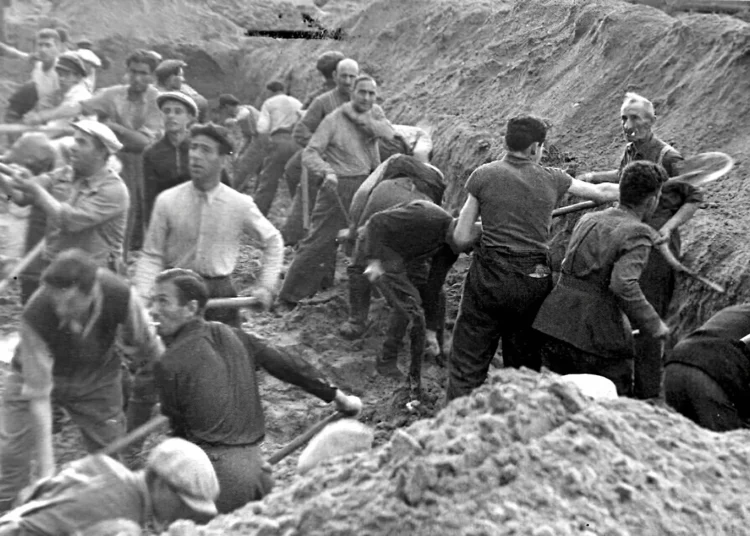 Mientras el Holocausto hacía estragos, los periódicos estadounidenses enterraban los informes sobre la Solución Final de Hitler