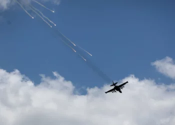 Paracaidistas ucranianos destruyen un Su-25 ruso de Igla
