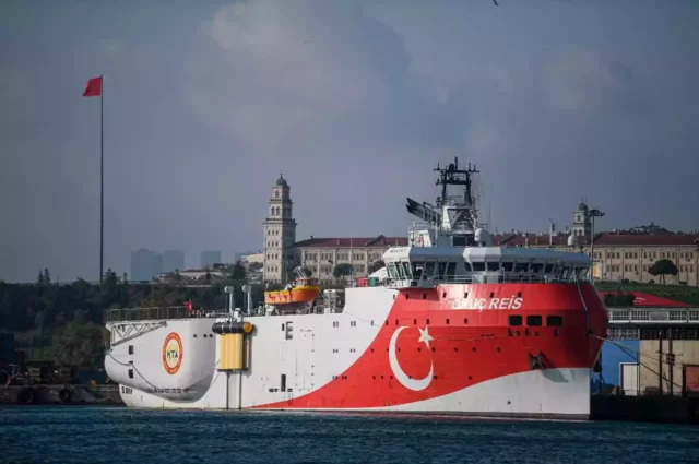 Israel está dividido entre Ankara y Atenas
