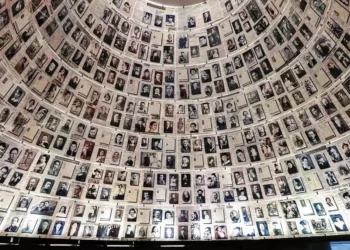 Israel y Argentina firman un acuerdo para compartir archivos sobre el Holocausto