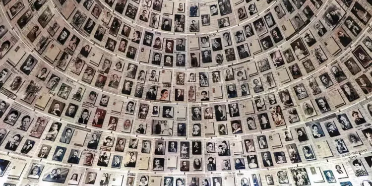 Israel y Argentina firman un acuerdo para compartir archivos sobre el Holocausto