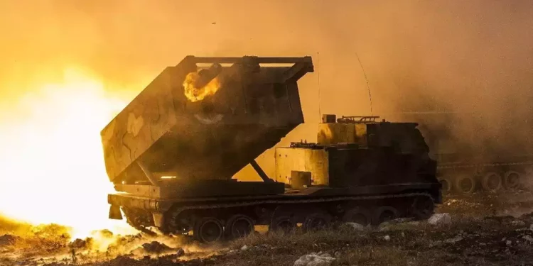Los militares rusos tienen un problema: Ucrania tiene ahora cohetes M270 MLRS
