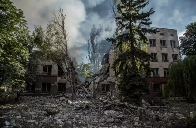 ¿Cuántos crímenes de guerra ha cometido Rusia en Ucrania?