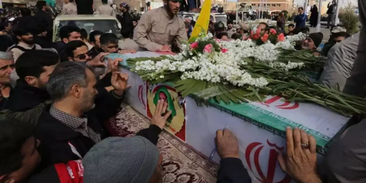 Oficial de la Marina de Irán muere en situaciones poco claras