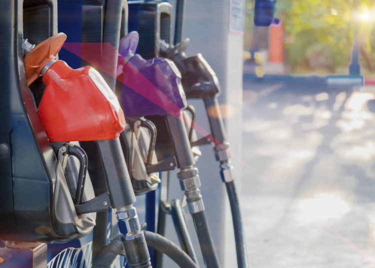 El precio de la gasolina en Israel bajará drásticamente