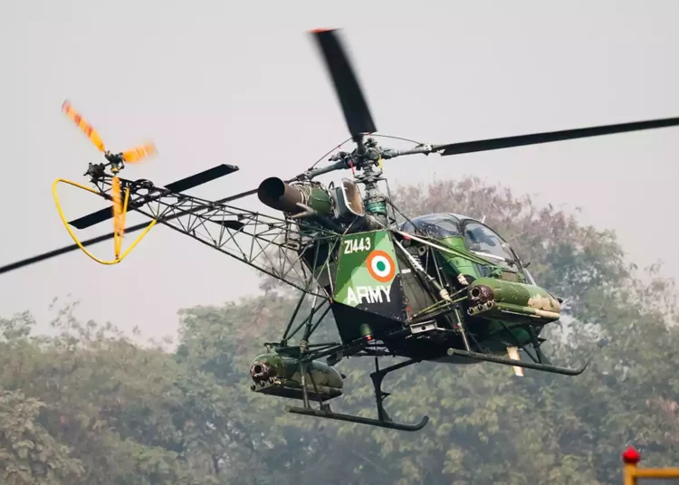 La India crea su primer escuadrón de Helicópteros de Combate Ligeros