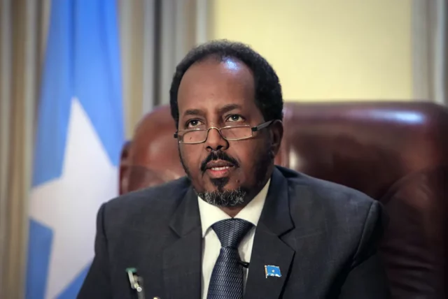 El presidente somalí planea conversaciones con el Parlamento sobre posibles vínculos con Israel