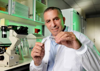 Carl Zeiss invierte en córneas fabricadas por Precise Bio de Israel