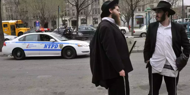 Policía de Nueva York detiene a sospechosos de perpetrar una serie de ataques antisemitas
