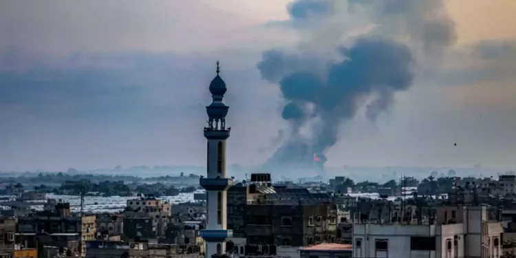 Israel ataca objetivos de la Yihad Islámica en Gaza tras días de tensión
