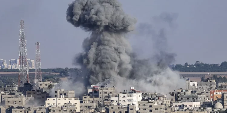 Ataque de la IAF a Gaza tras lanzamiento de cohetes