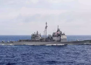 Dos buques de EE.UU. navegan por el estrecho de Taiwán en medio de tensiones con China