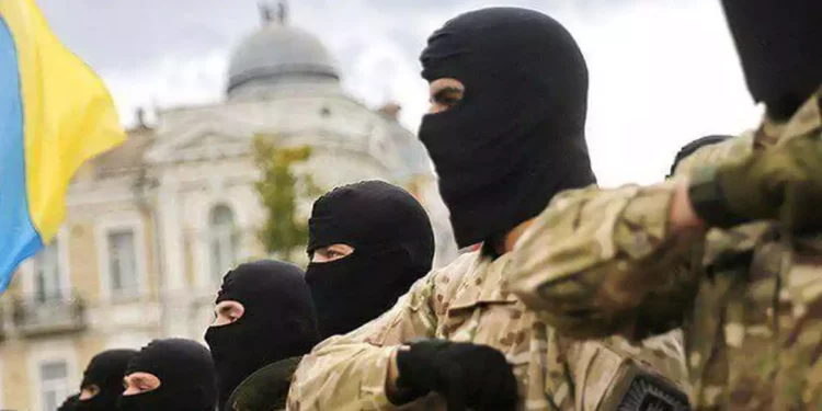 Rusia declara “organización terrorista” al batallón ucraniano Azov