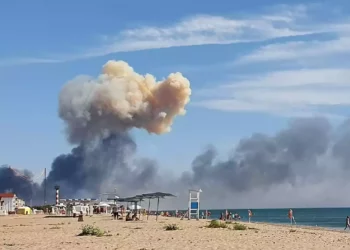 Explosiones sacuden un depósito militar de Crimea en un nuevo presunto ataque ucraniano