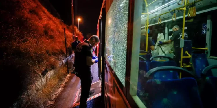 Grupos terroristas palestinos elogian el atentado en Jerusalén