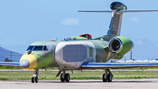 Análisis del avión de interferencia EC-37B Compass Call