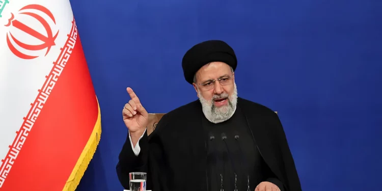 El presidente Ebrahim Raisi de Irán amenaza a Israel