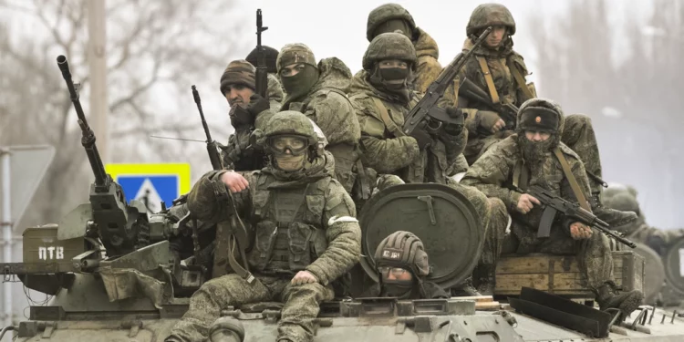 España enviará vehículos blindados y un sistema de defensa aérea a Ucrania