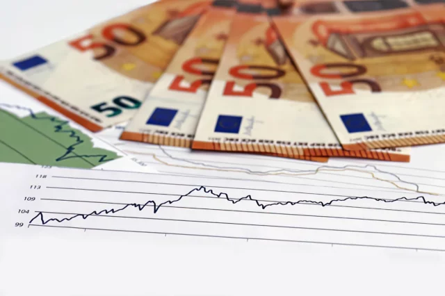 Las acciones europeas suben mientras los inversores evalúan la trayectoria de la inflación