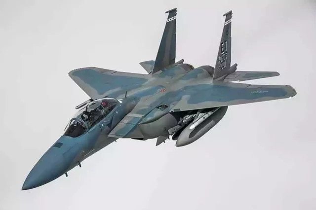 La USAF dice que su nuevo caza F-15EX es más letal que el F-35 y el F-22