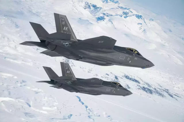 EE.UU. tiene dos nuevos escuadrones F-35 activos en Alaska