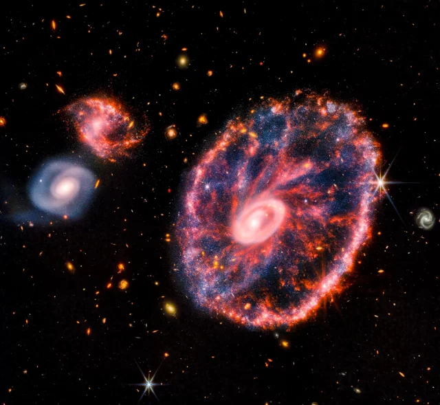 Telescopio Webb capta la impresionante Galaxia de la Rueda de Carro