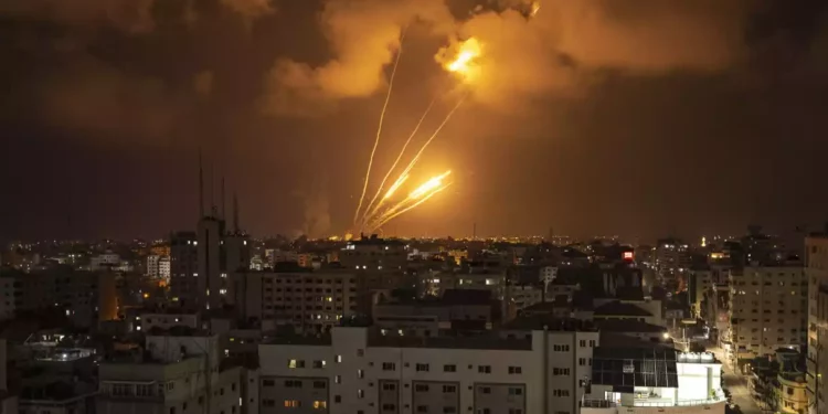 580 cohetes lanzados desde Gaza contra Israel