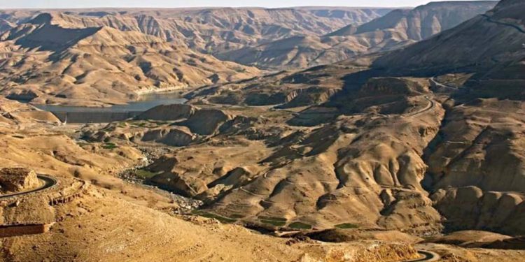 Israel y la AP transportarán agua a los agricultores del Valle del Jordán