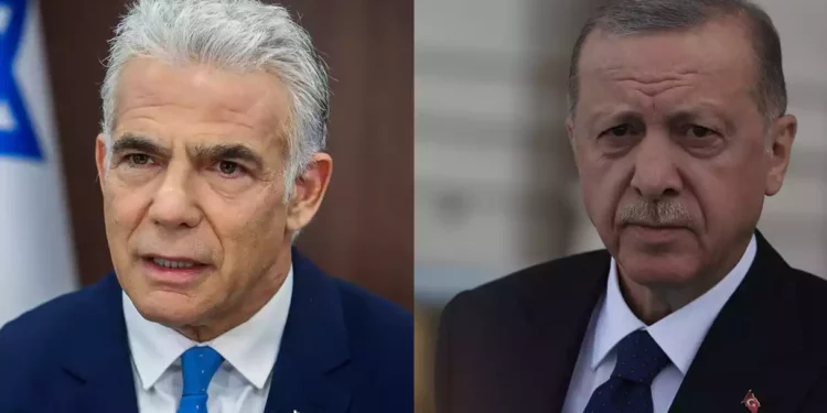 Lapid y Erdogan hablan tras restablecer las relaciones y acuerdan reanudar los vuelos directos