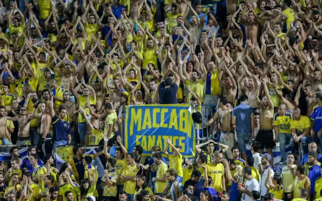 15 hinchas del Maccabi Tel Aviv detenidos en Grecia