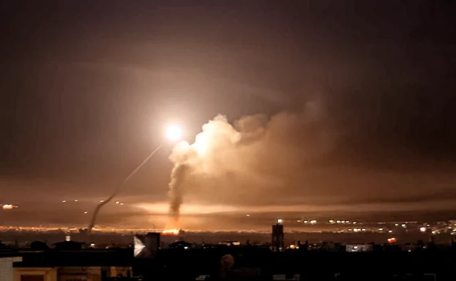 Ataque aéreo israelí en Siria destruyó más de mil misiles de fabricación iraní – Informe