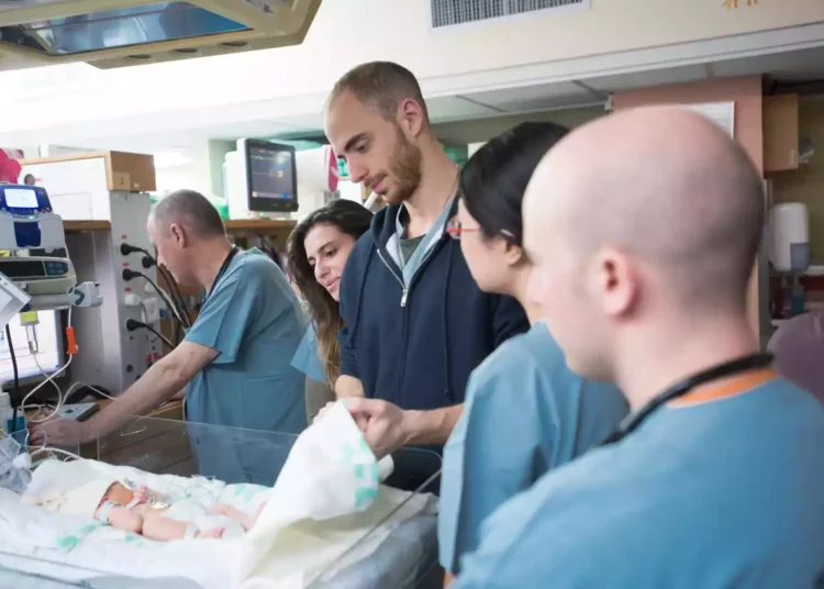 Israel pone fin a los lucrativos programas de formación médica estadounidenses