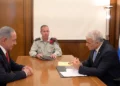 Lapid y Netanyahu discuten tras reunión sobre acuerdo nuclear de Irán