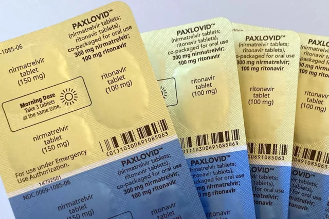 Estudio israelí revela que la píldora contra el COVID de Pfizer no tiene ninguna ventaja para los adultos jóvenes