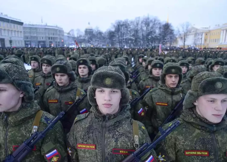 Putin no tiene ni idea de cómo aumentar el tamaño de su ejército