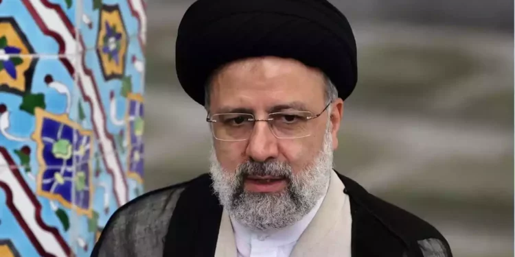 Las dificultades de Irán aumentan tras un año de presidencia de Raisi