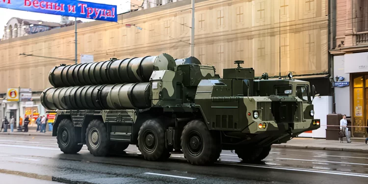 Rusia envía misiles S-300 de Siria a Crimea para reforzar las defensas contra Ucrania