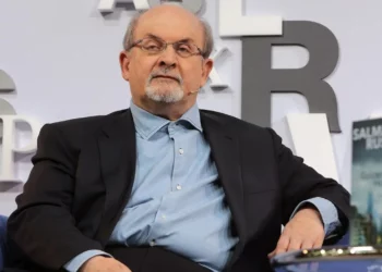 Salman Rushdie apuñalado en un acto en Nueva York