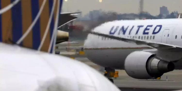Pilotos de United Airlines se niegan a volar de EE.UU. a Israel