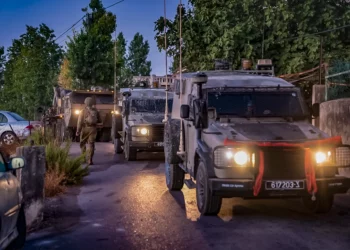 Ataque palestino a un vehículo de seguridad en el norte de Judea y Samaria