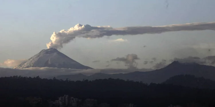Un israelí muere al escalar un volcán ecuatoriano